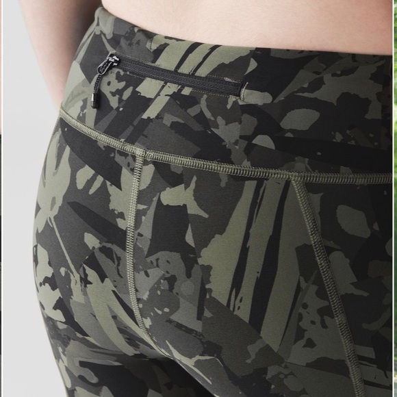 🦄 Rare Lululemon Tight Stuff Tight 🦄 - Picture 6 of 12